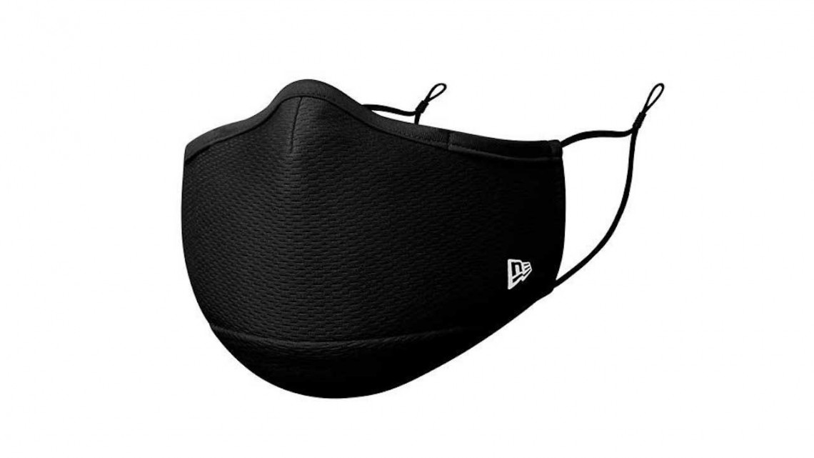 NEW ERA BLACK ARCMASZK