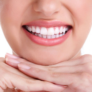 LED lámpás fogfehérítés a hollywoodi mosolyért!