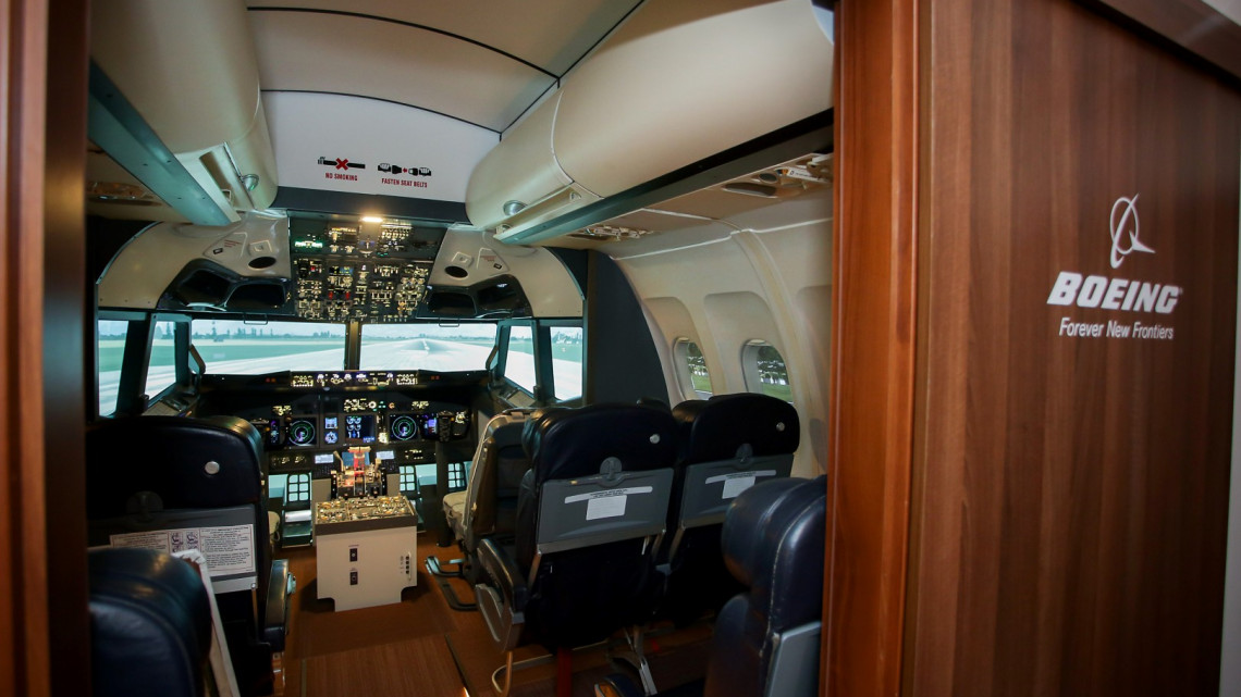 Milyen pilóta lennél? Vezess Boeing 737-es utasszállító repülőgép szimulátort!