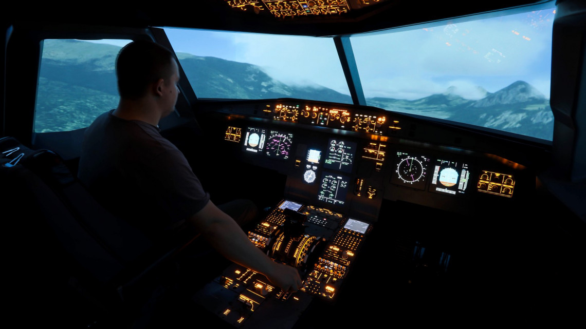 Kipróbálnád milyen egy gépet irányítani? Vezess Airbus A320 Repülőgép szimulátort!