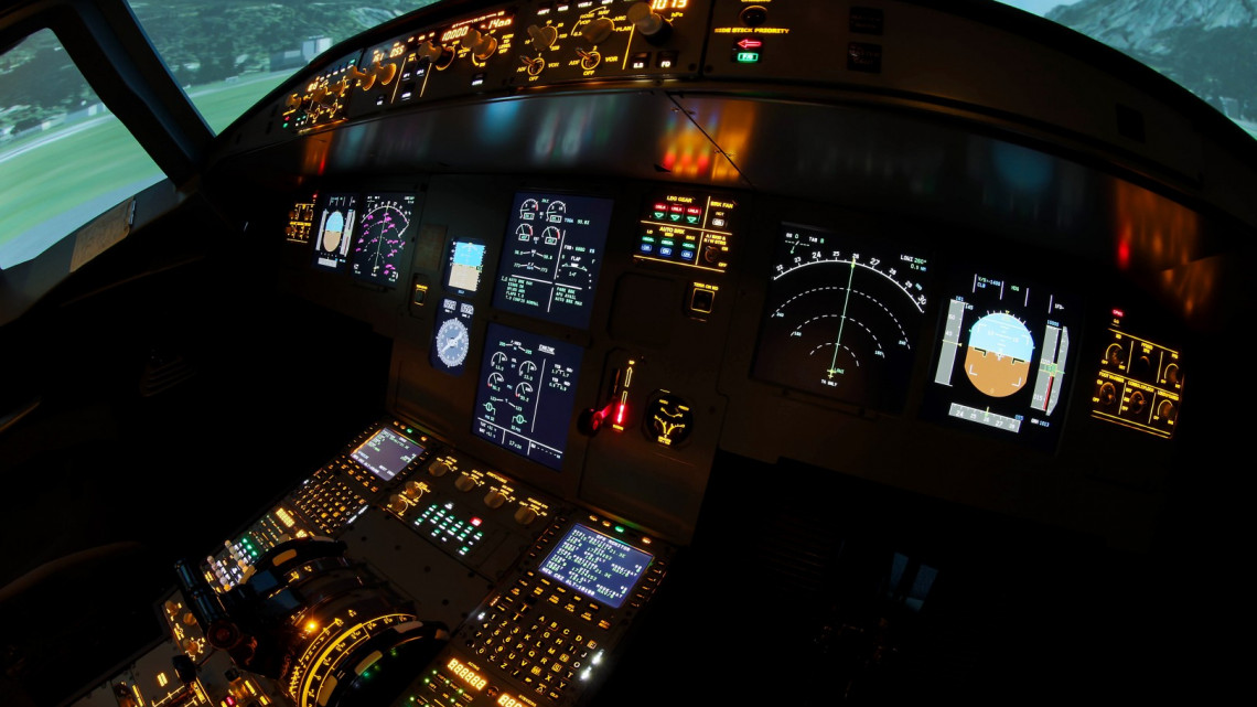 Kipróbálnád milyen egy gépet irányítani? Vezess Airbus A320 Repülőgép szimulátort!