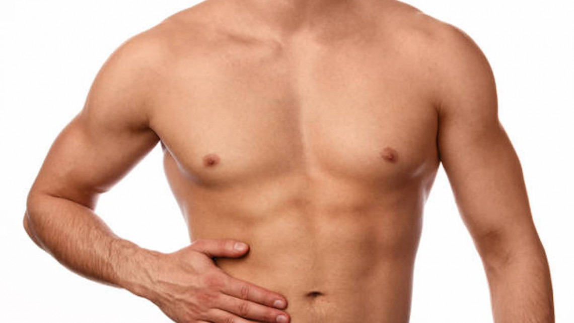 Férfi mellkas dióda-lézeres, végleges szőrtelenítése.