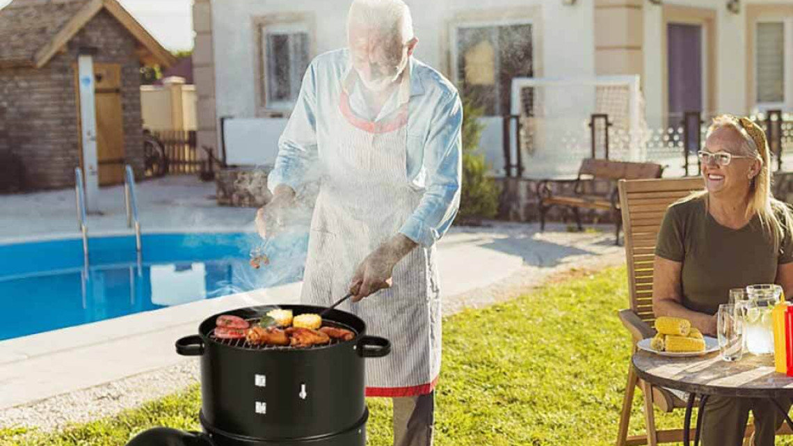 Timeless Tools BBQ smoker 