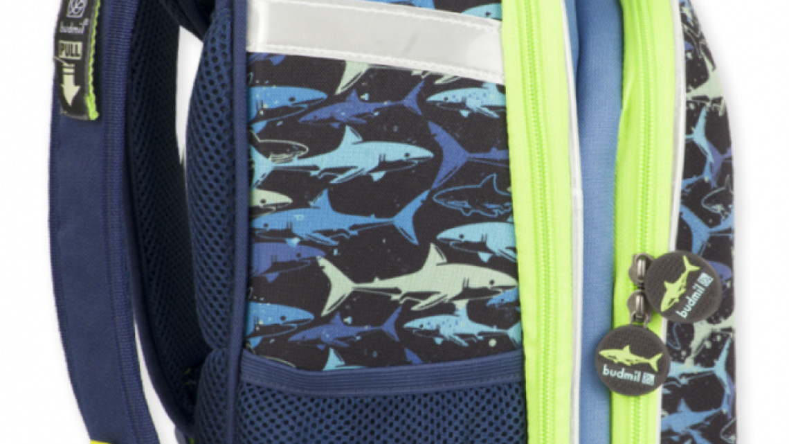 Budmil ergonómiai hátitáska, Cápás