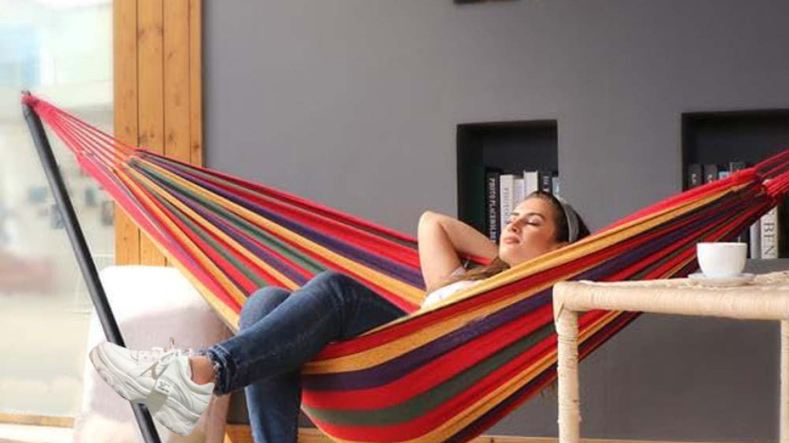 Timeless Tools Tartóállvány ajándék 2 személyes függőággyal-piros