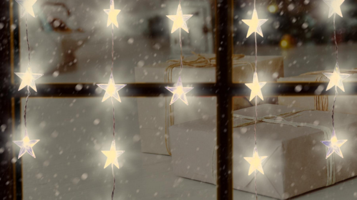 LED fényfüggöny csillag dekorációval