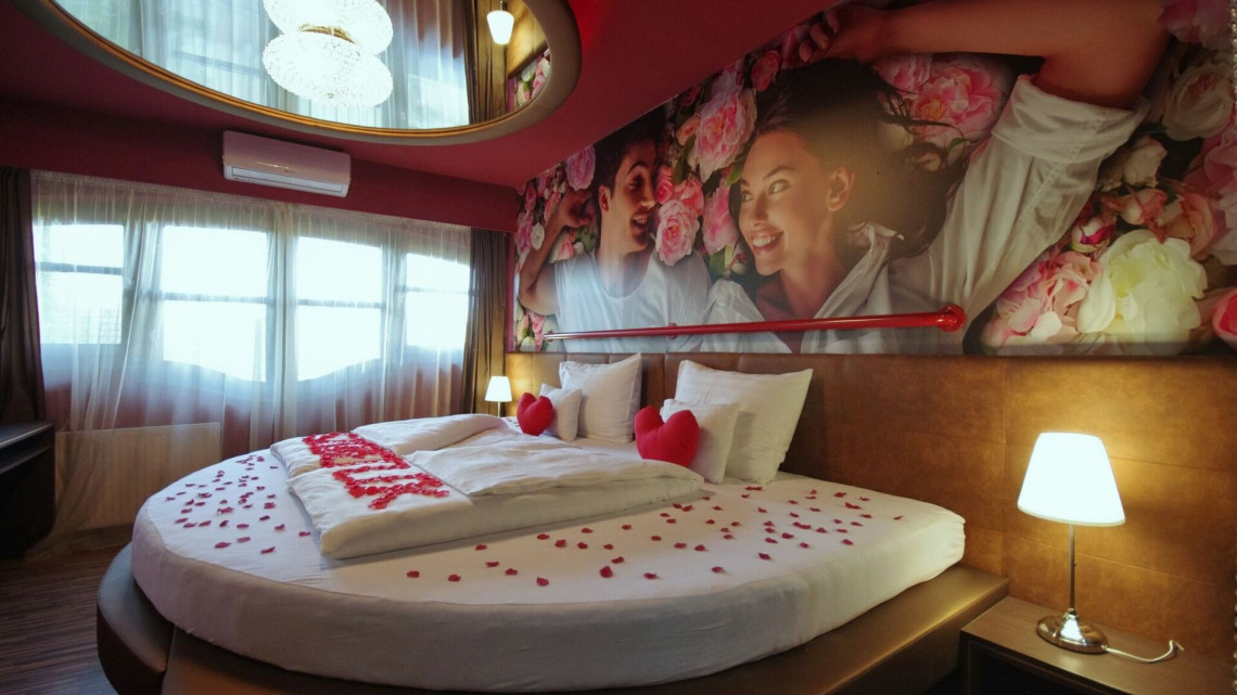 Romantikus fürdőzés Gyulán! 3 nap, 2 éj két főnek a Corvin Hotel Gyulában!