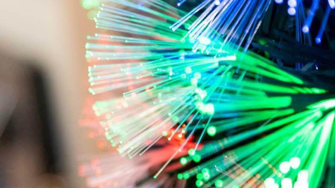 Timeless Tools Műfenyő száloptikával színes LED-del több típusban-120 cm-es