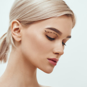 Műtét nélküli lézeres szemhéjlifting és szemkörnyék fiatalítás!