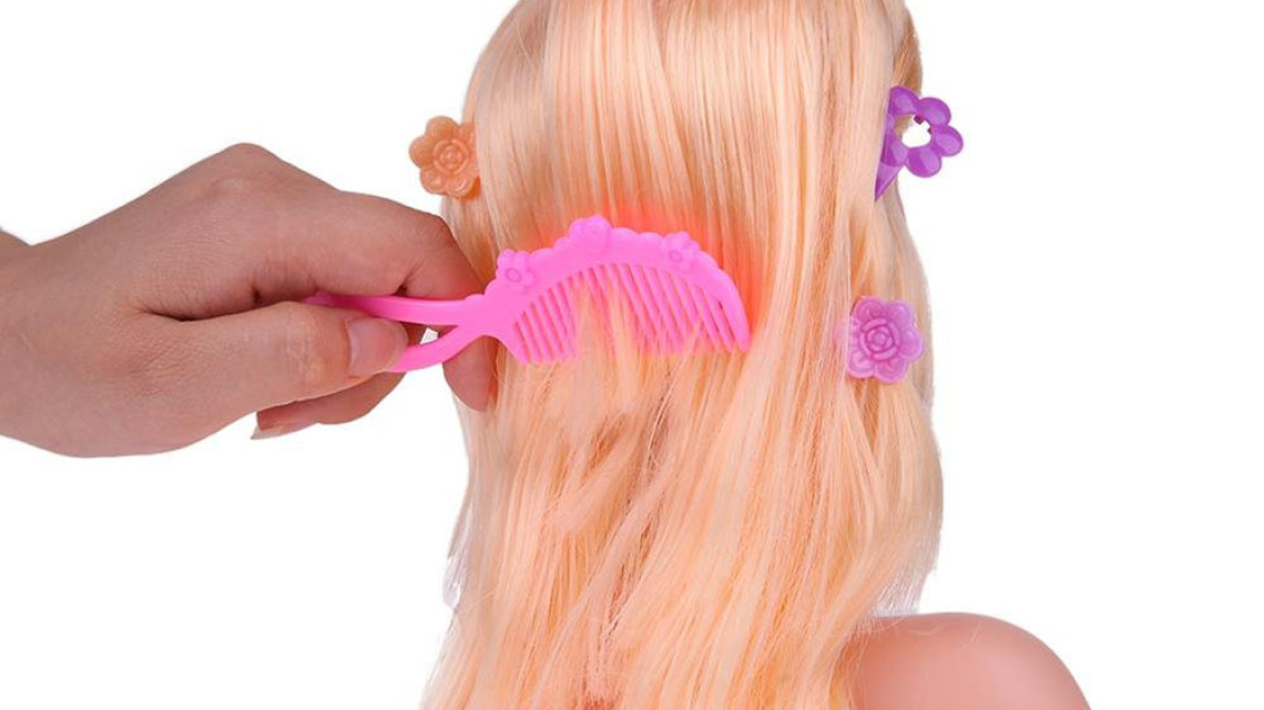 Timeless Tools Sminkelhető és fésülhető babafej kiegészítőkkel