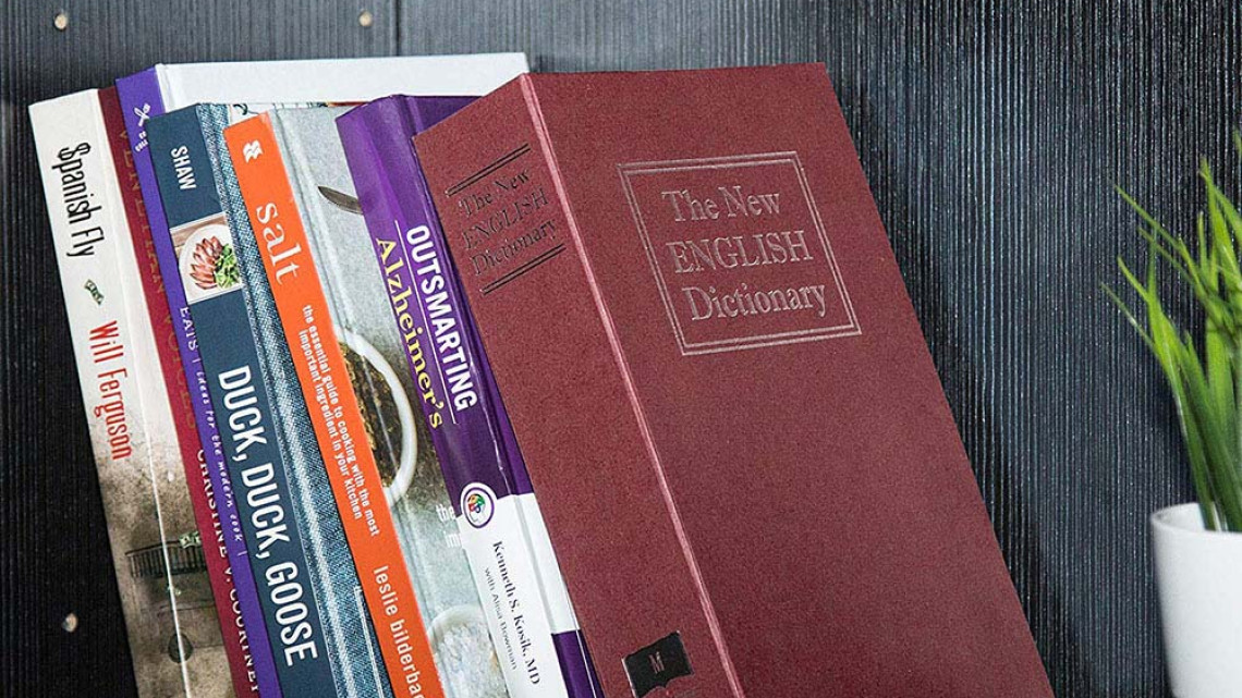 Timeless Tools Könyv alakú biztonsági doboz-bordó