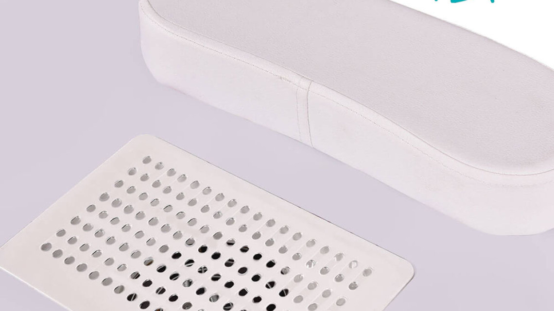 Timeless Tools Hordozható manikűr asztal ajándék táskával, 2 típusban-ventilátoros