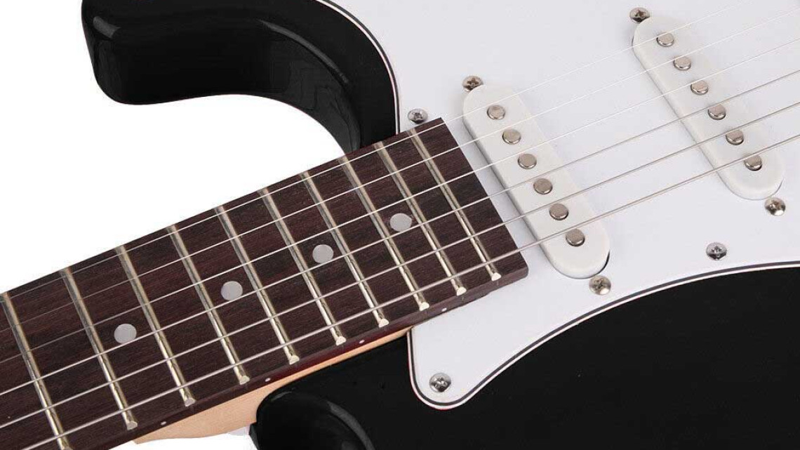 Timeless Tools Elektromos gitár szett kezdőknek, ajándék erősítővel-fekete