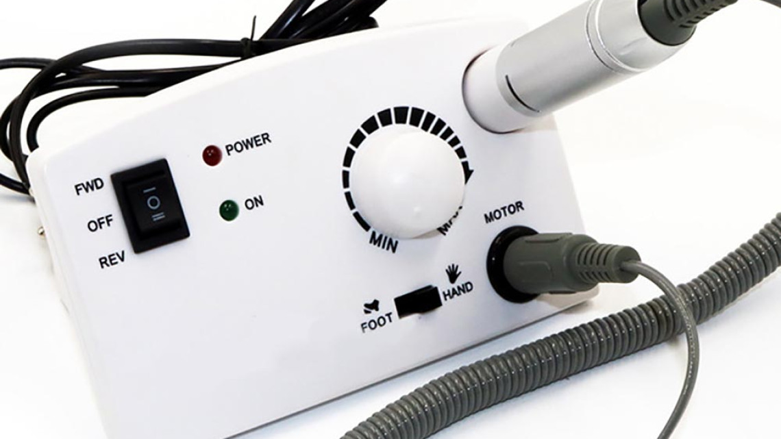 Timeless Tools Pedálos körömcsiszoló pedikűrhöz, manikűrhöz