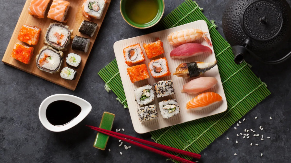 Igazi keleti válogatás! Választható sushi boxok elvitelre.