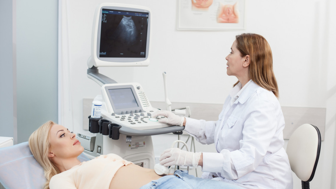 Hasi és kismedencei ultrahang vizsgálat az Imhotep Medical Center-ben.