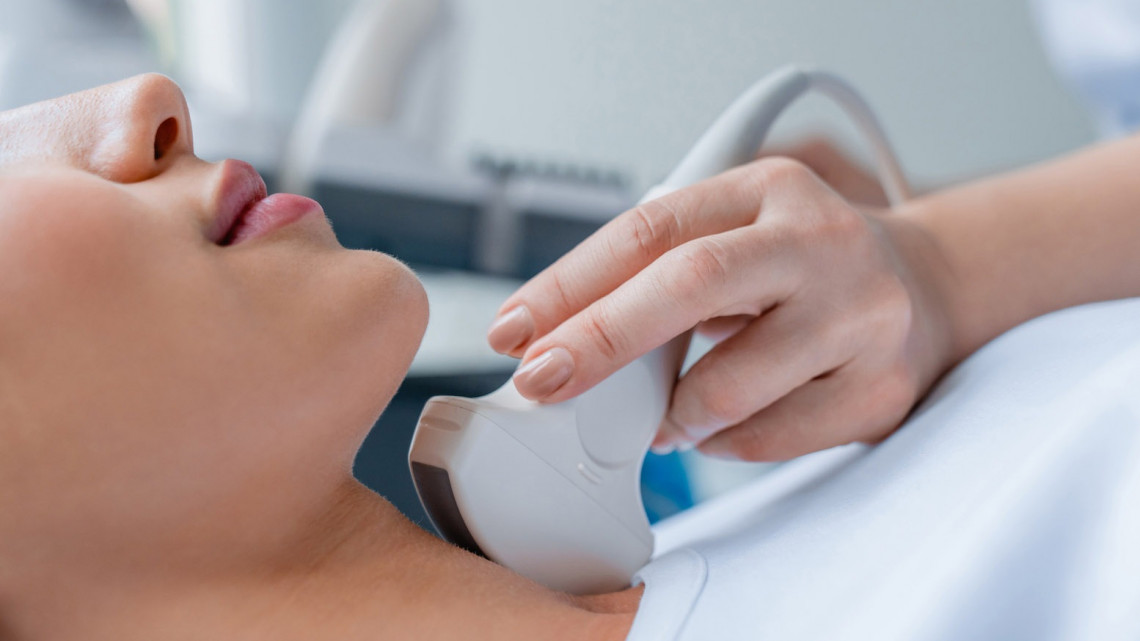Komplex ultrahang csomag a nyaki verőér Doppler, a pajzsmirigy és a nyaki lágyrészek vizsgálatával az Imhotep Medical Center-ben.