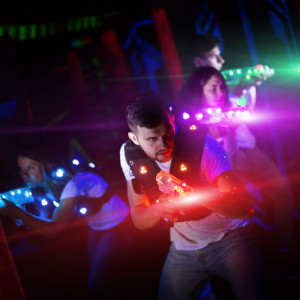 Izgalmas lézerharc alakítható játékmenettel 1 órán keresztül 6, 8 vagy 10 fő részére!